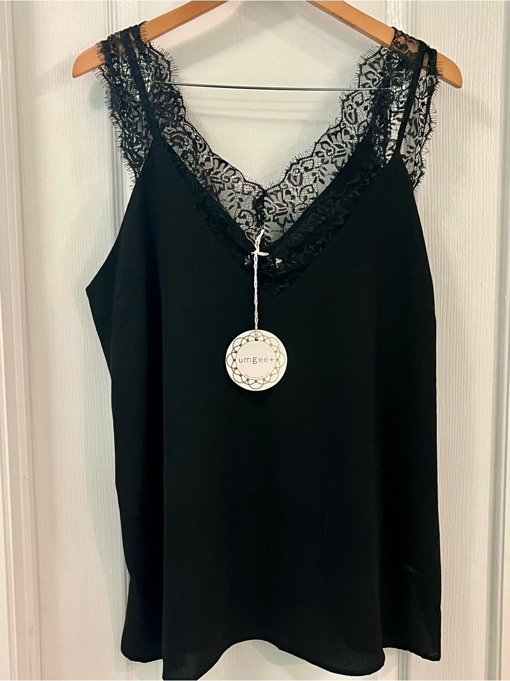 NWT Umgee Plus Size 2XL Black Lace-Trim V-Neck Slip Tank Top